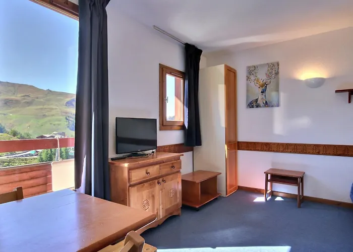 4/5 Pers, Au Pied Des Pistes, Avec Balcon - Fr-1-455-82 * La Plagne