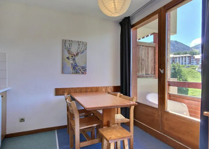 Appartement 4/5 Pers, Au Pied Des Pistes, Avec Balcon - Fr-1-455-82